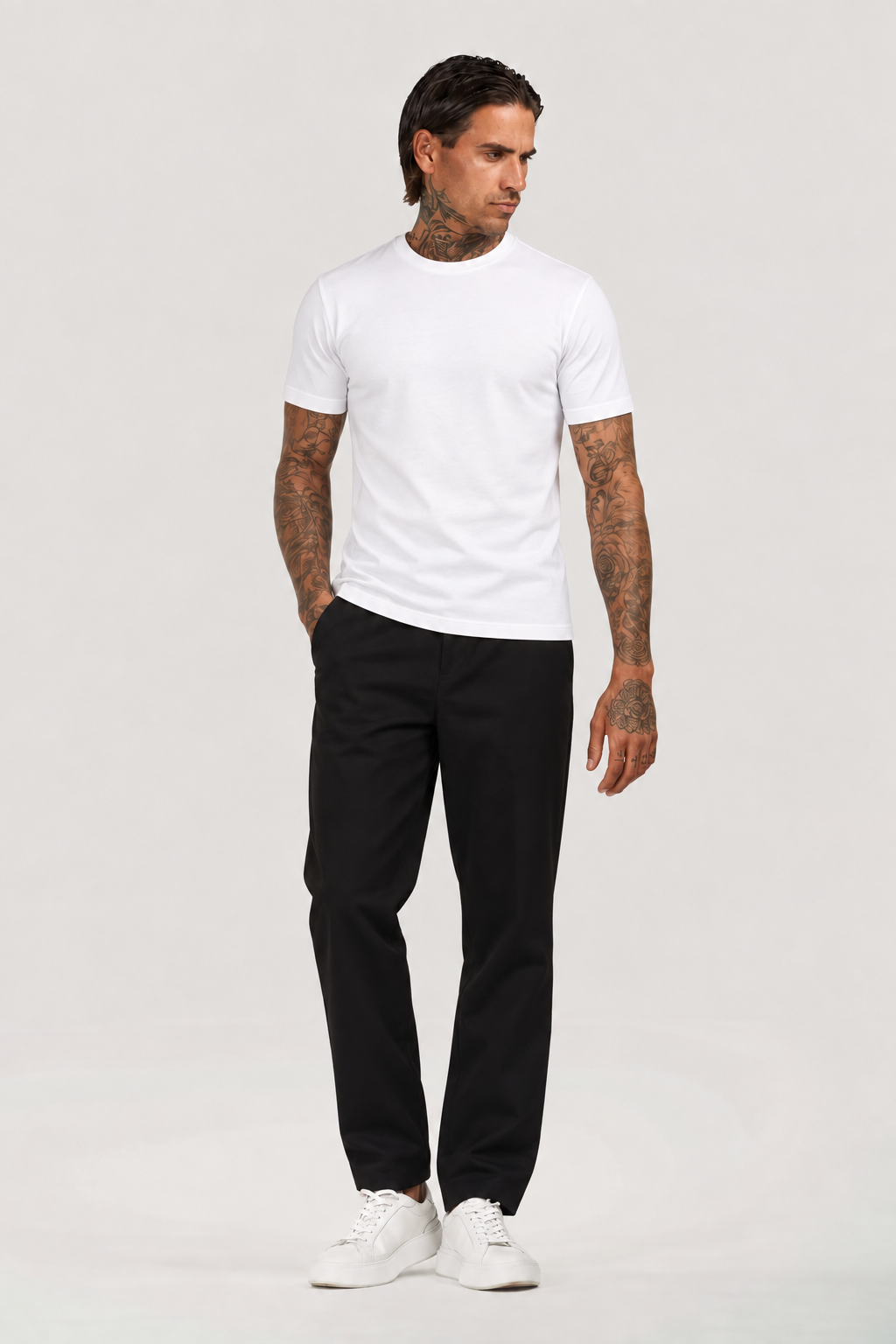 Camiseta Velmont Essential blanca para hombre, cuerpo completo